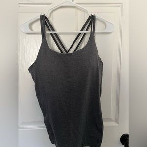 Strappy workout tank top